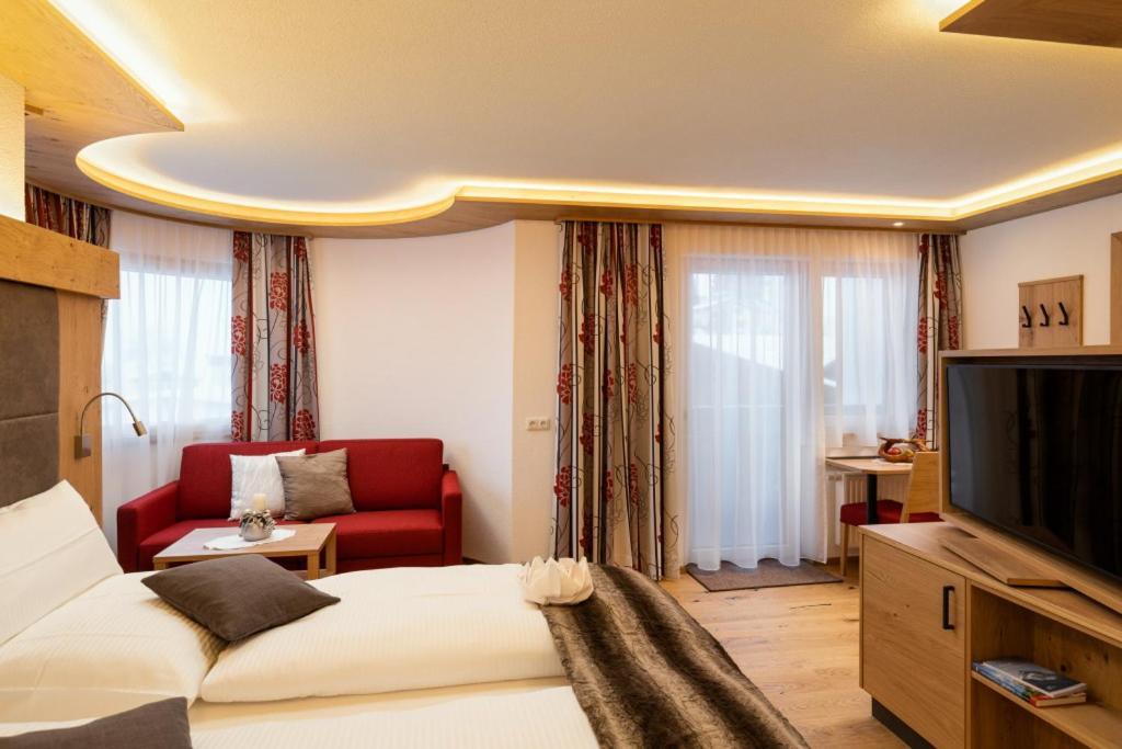 Hotel Dorfstube Holzgau Zewnętrze zdjęcie